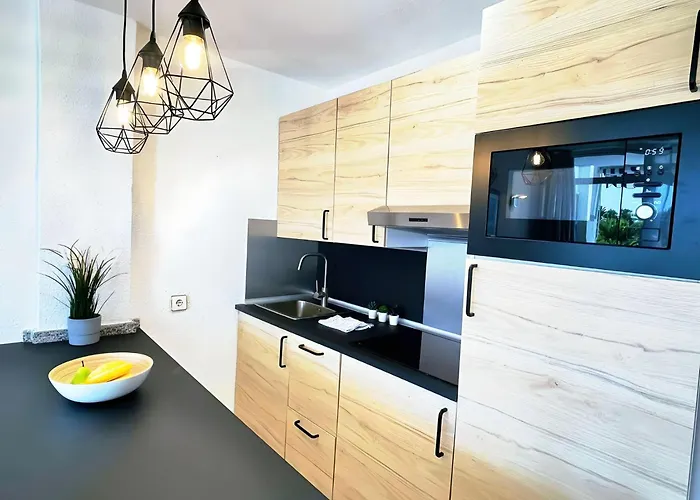 Будинок відпочинку Seaview Friendly 8 *