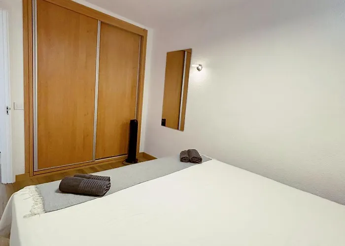 Seaview Friendly 8 *